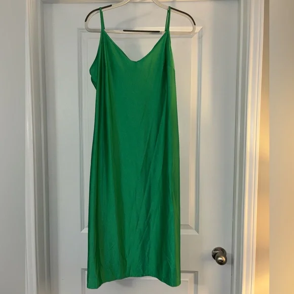 Lilly Pulitzer Amrita Eyelet Midi Dress - Picture 6 of 12